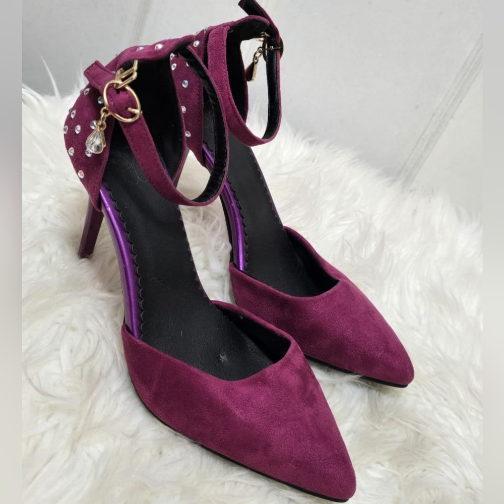 Purple /Wine Suede High Heels with Ankle Strap and Gold Buckle✌️